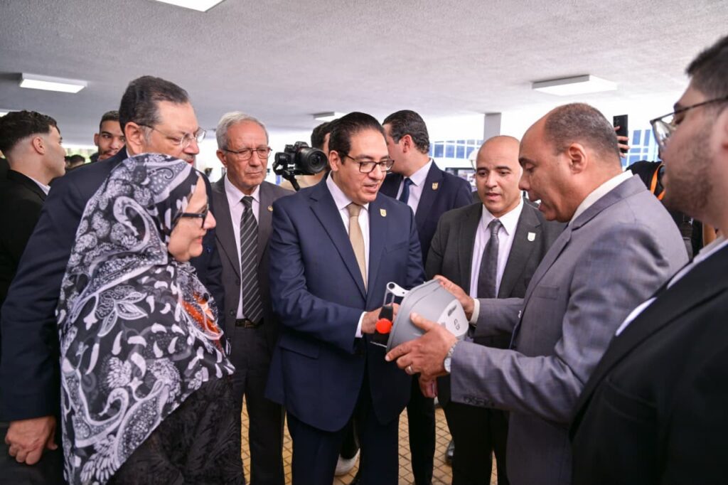 وسط