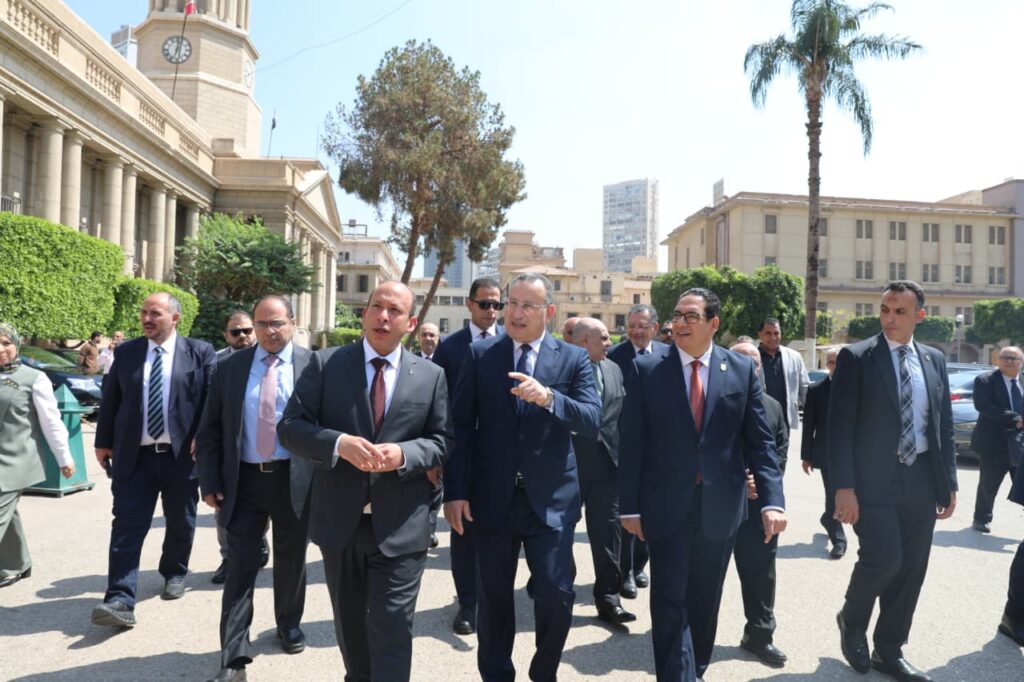 وسط