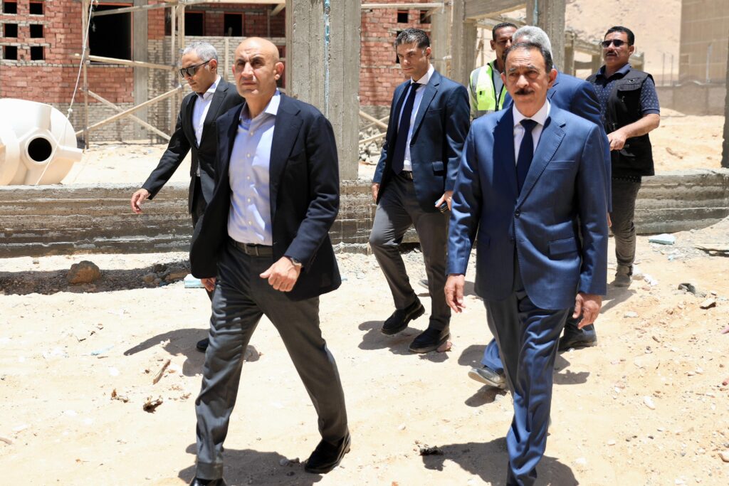 وسط