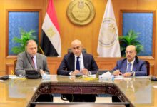 Photo of عبد اللطيف من داخل غرفة العمليات :التعامل بكل حزم وحسم مع أي مخالفات أو محاولات للإخلال بانضباط العملية الامتحانية