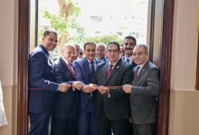 Photo of جامعة القاهرة تفتتح منظومة رقمية متكاملة بكلية الحقوق تشمل المكتبة الرقمية والوحدة الحسابية ومنظومة التحول الرقمي لشئون الطلاب والخريجين والدراسات العليا