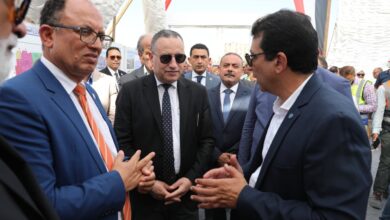Photo of وزير التعليم العالي ورئيس جامعة العاصمة يفتتحان ويتفقدان عددًا من المشروعات التعليمية والطبية بجامعة العاصمة