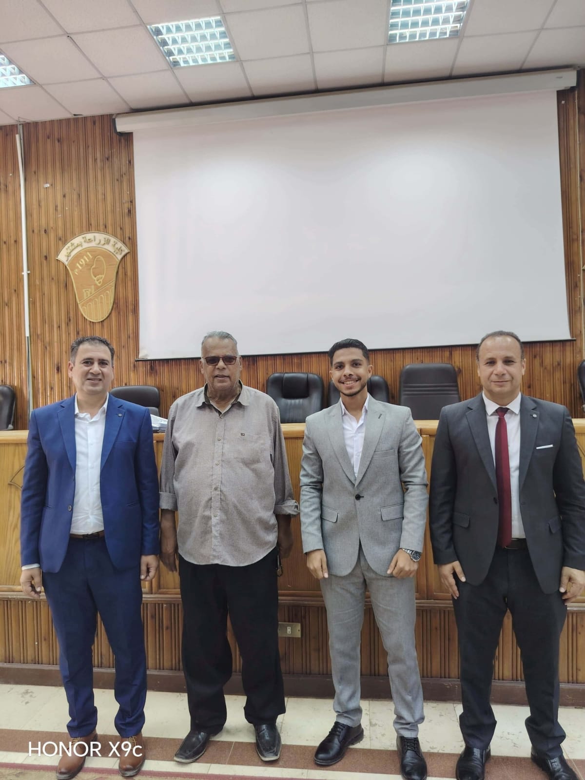 وسط