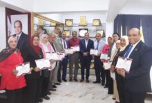 Photo of مدير “تعليم الجيزة” يُكرم المساهمين في إنجاح المبادرة الرئاسية “عيون أطفالنا… مستقبلنا” بعد تقديم الخدمة الطبية لأكثر من 10 آلاف طالب