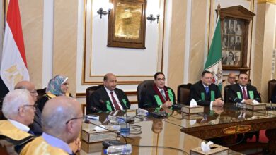 Photo of رئيس جامعة القاهرة يعقد لقاءً موسعًا وحوارًا مفتوحًا مع قيادات وأعضاء مجلس كلية العلوم فى عيدها المئوى