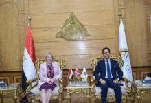 Photo of رئيس جامعة بنها يستقبل رئيس جامعة كانتربيري كرايست تشيرش البريطانية والوفد المرافق ويبحثان تعزيز التعاون الأكاديمي واعتماد 12 برنامجًا مزدوجًا