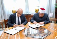 Photo of شيخ الأزهر يستقبل وزير التربية والتعليم ويؤكد: الاعتزاز باللغة العربية ركيزةٌ للحفاظ على الهوية