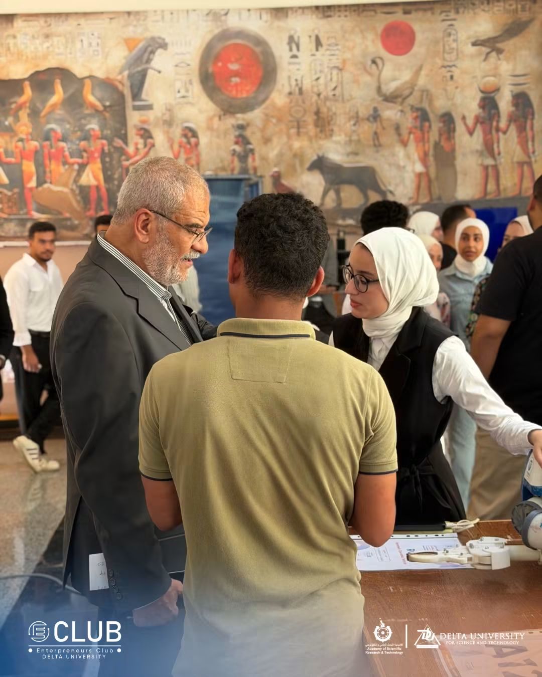 وسط