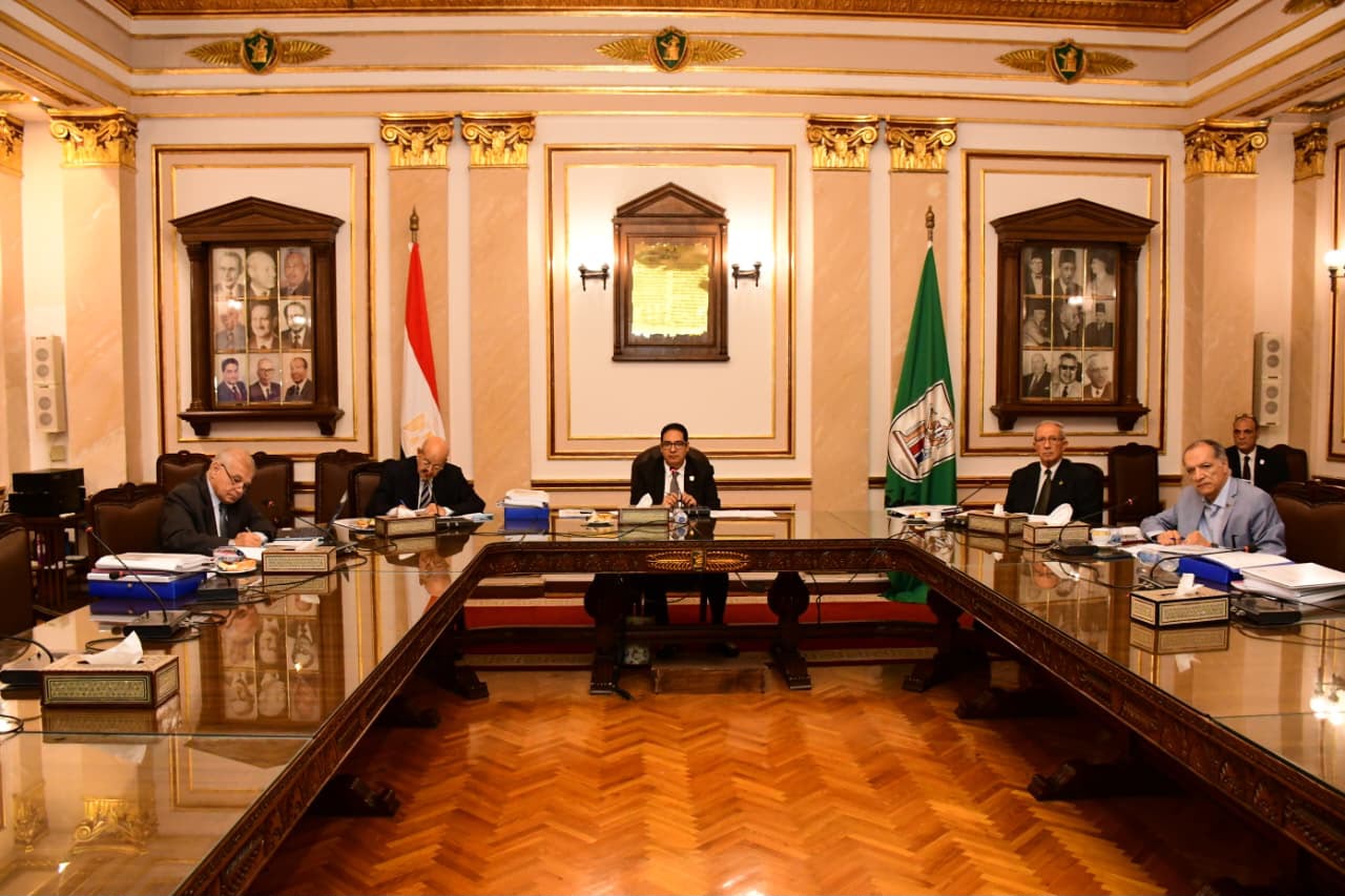 وسط