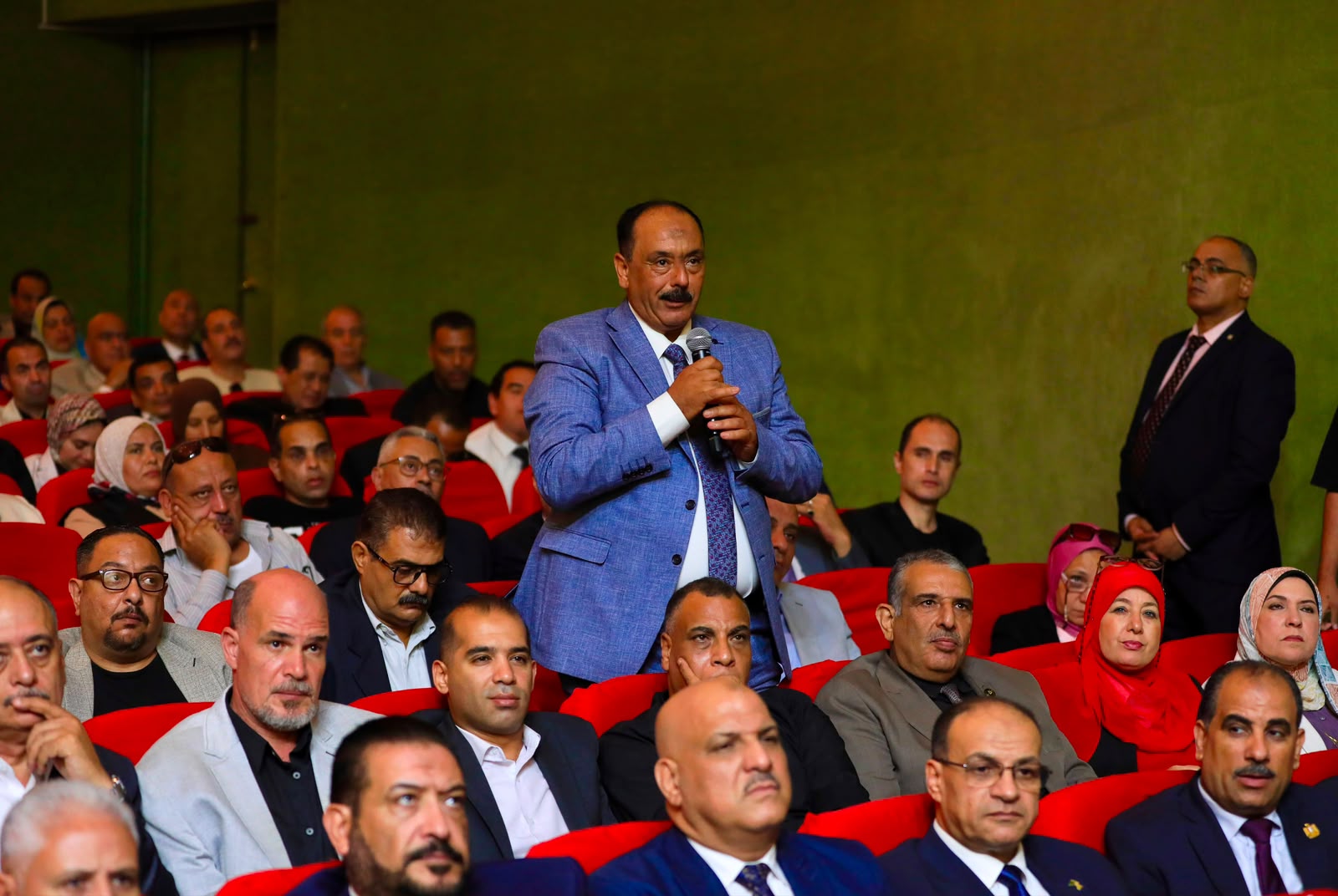 وسط