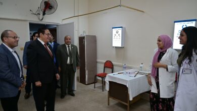 Photo of رئيس جامعة القاهرة يتابع الكشف الطبي للطلاب الجدد ويوجه بتقديم أفضل الخدمات