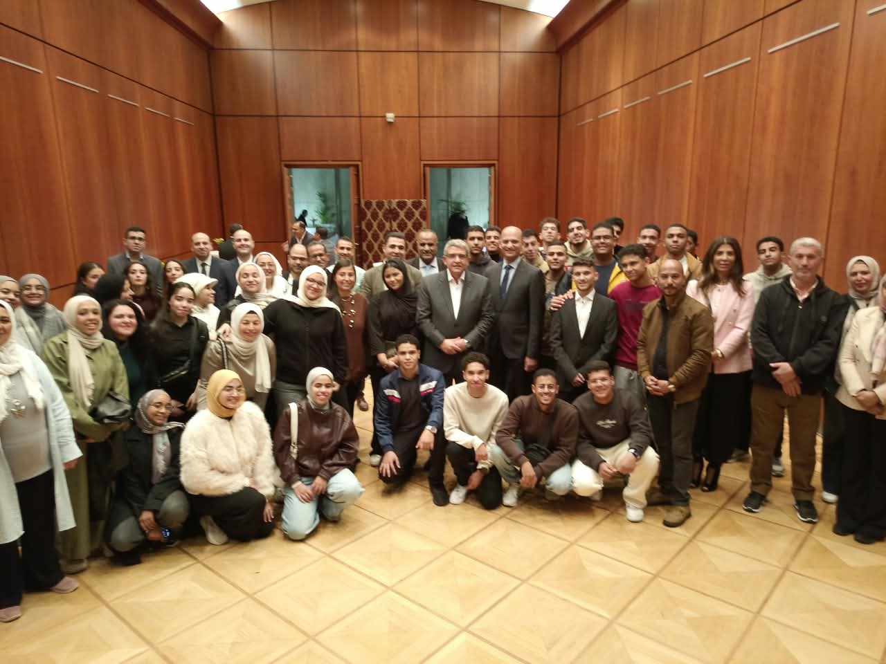 وسط