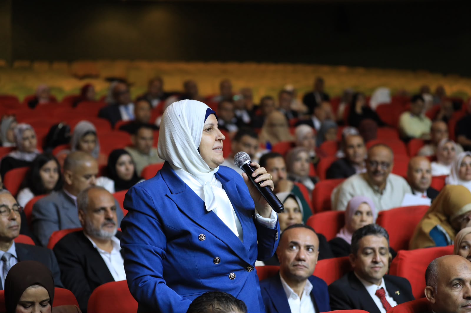 وسط