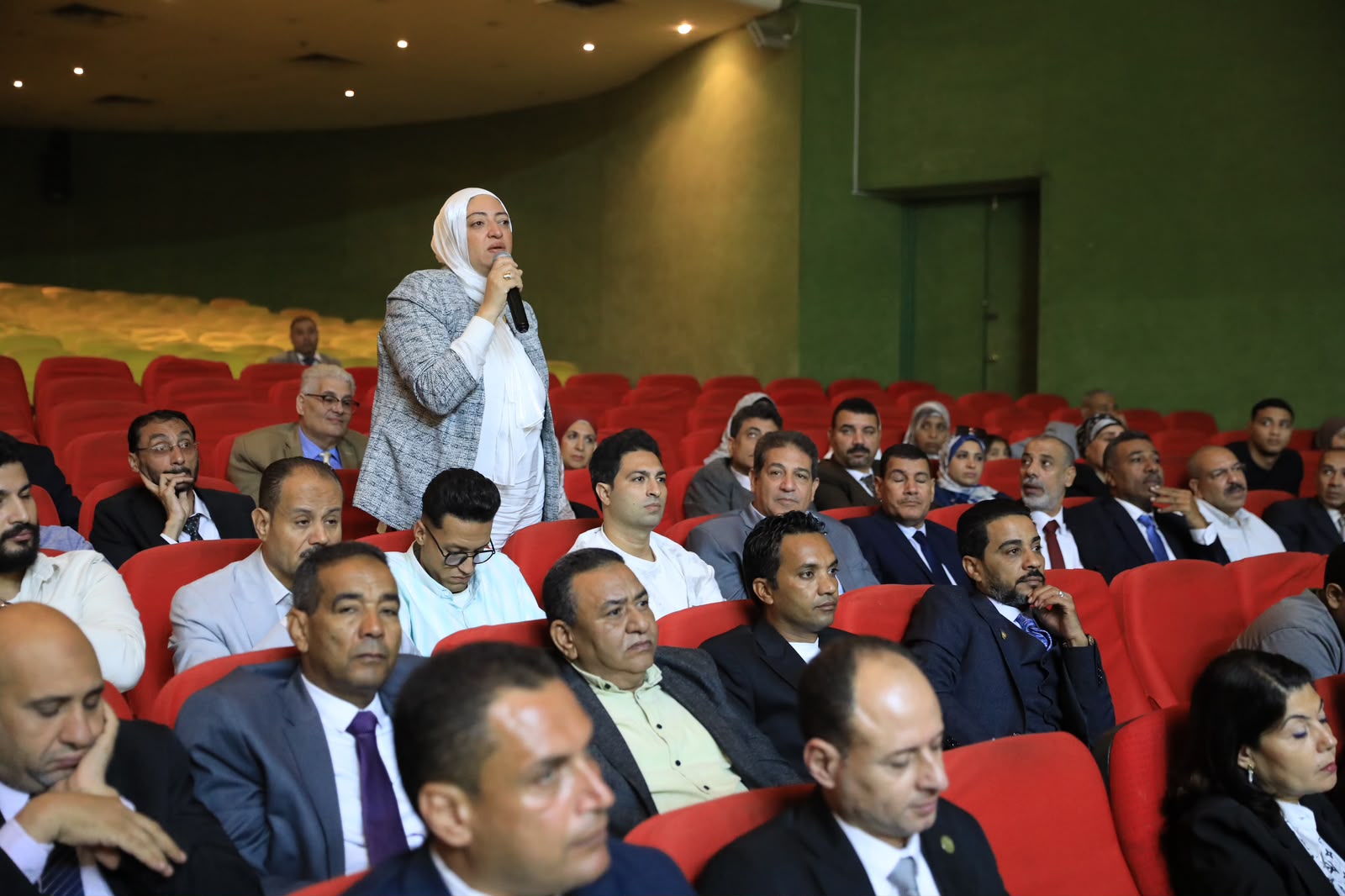 وسط