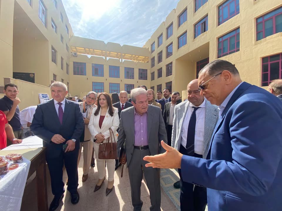 وسط